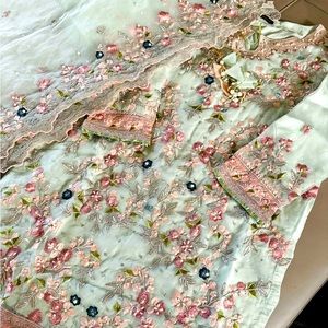 Wow!!!! fully loaded pakistani suit